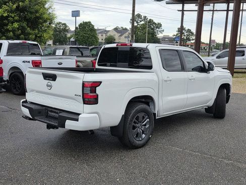 New 2026 Nissan Frontier SV w/ All-Weather Content Package AWD/4WD image 6