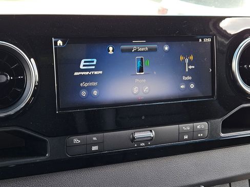 New 2024 Mercedes-Benz eSprinter 170 Cargo image 19