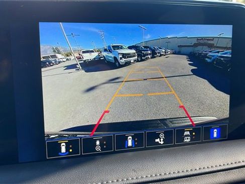 Used 2022 Chevrolet Tahoe LT w/ Luxury Package image 19