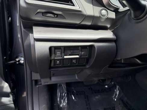Used 2018 Subaru Crosstrek 2.0i Limited AWD/4WD image 19