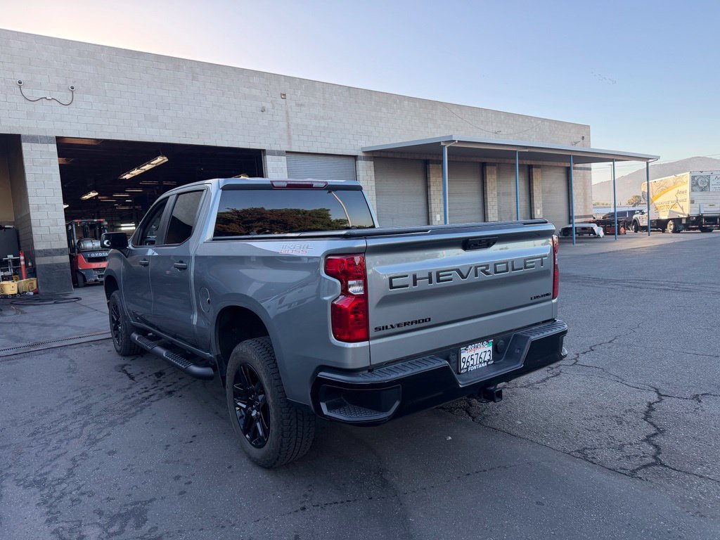 Used 2024 Chevrolet Silverado 1500 Custom Trail Boss w/ Turbomax Blackout Package AWD/4WD image 4