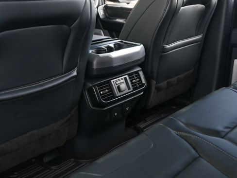 Used 2025 Ford F150 Raptor AWD/4WD image 29