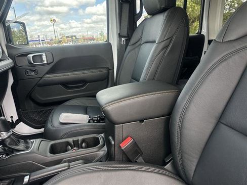 Used 2025 Jeep Wrangler Sahara w/ Safety Group image 43