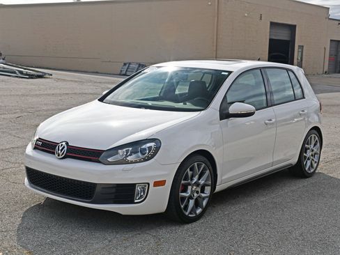 Used 2013 Volkswagen GTI Driver's Edition image 9