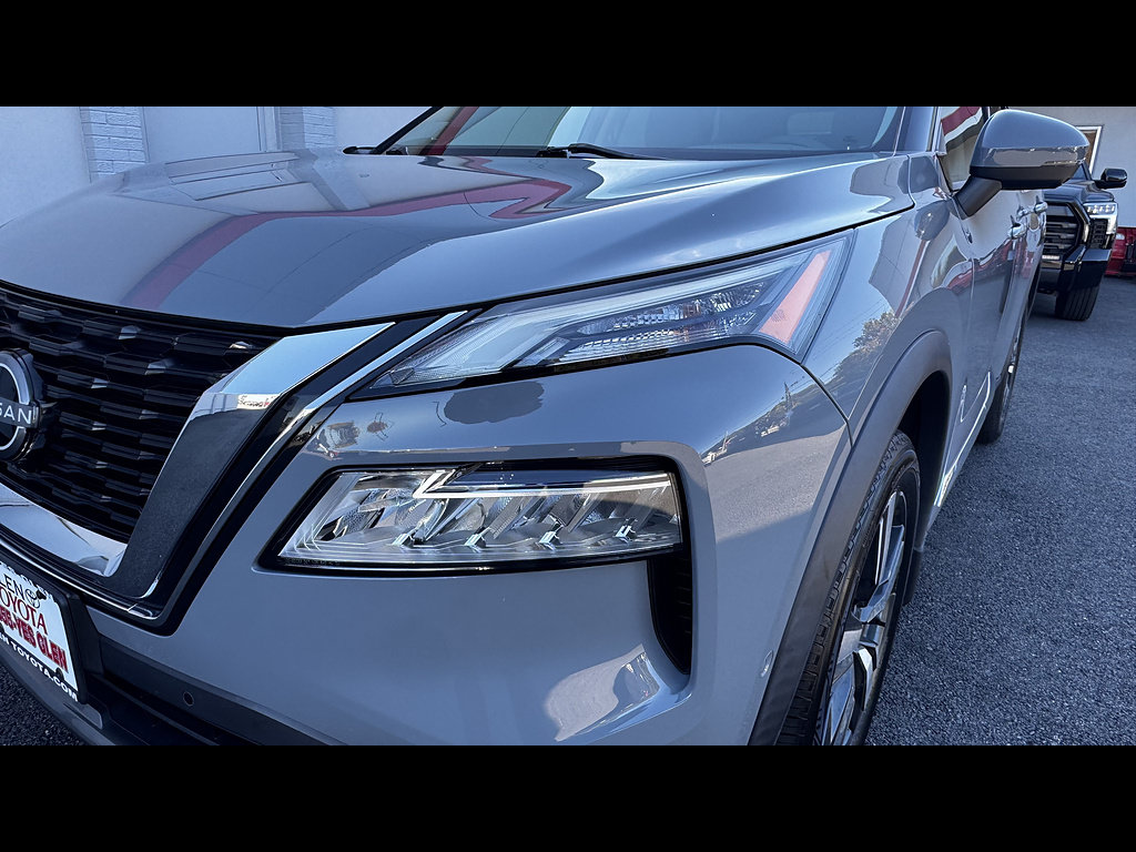 Used 2023 Nissan Rogue SL w/ SL Premium Package AWD/4WD image 11