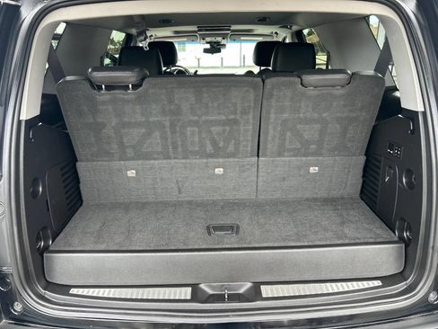 Used 2019 Cadillac Escalade Premium Luxury image 22