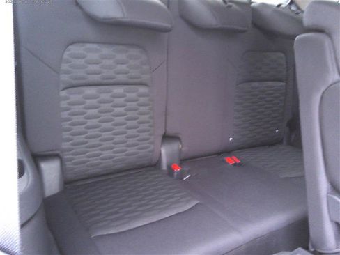 Used 2025 Nissan Pathfinder SV AWD/4WD image 8