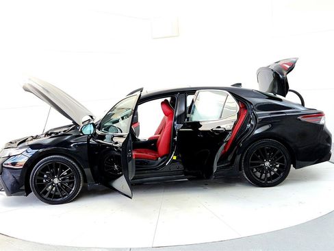 Certified 2021 Toyota Camry XSE image 10