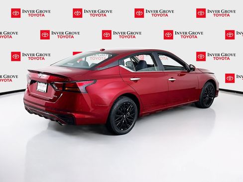 Used 2025 Nissan Altima 2.5 SV w/ SV Special Edition Package AWD/4WD image 5