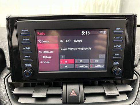 Used 2019 Toyota RAV4 XLE AWD/4WD image 16