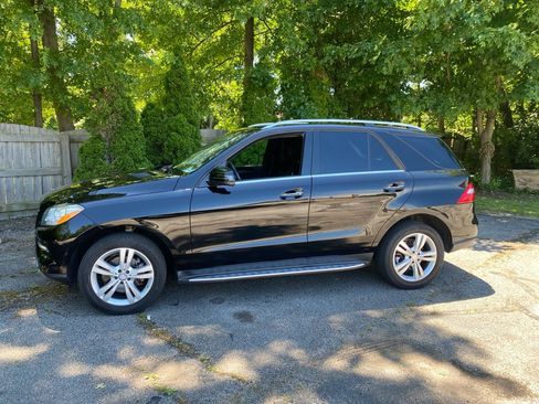Used 2015 Mercedes-Benz ML 350 4MATIC image 2