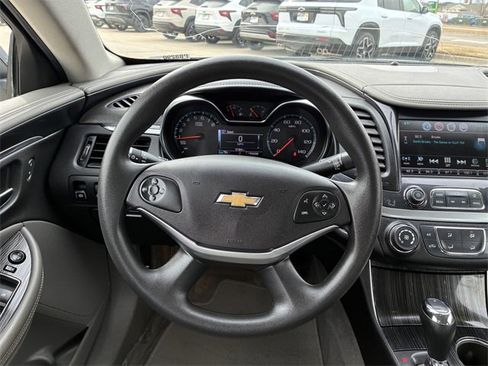 Used 2018 Chevrolet Impala LS image 17