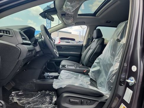 New 2026 Honda Odyssey EX-L image 13