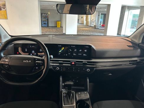 Used 2026 Kia Sportage LX AWD/4WD image 34