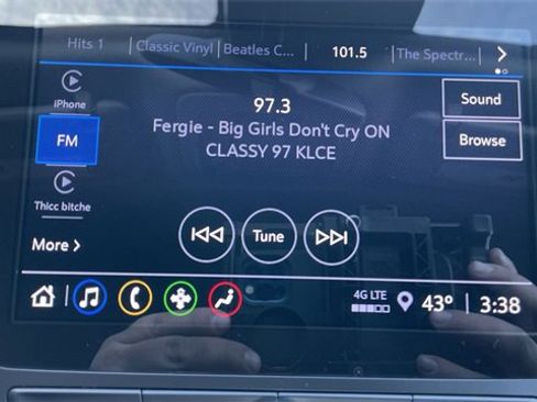 Used 2024 Chevrolet Malibu LT image 16