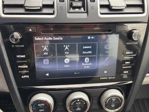 Used 2017 Subaru Forester 2.5i Limited image 24