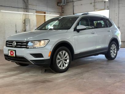Used 2018 Volkswagen Tiguan SE w/ Panoramic Sunroof Package