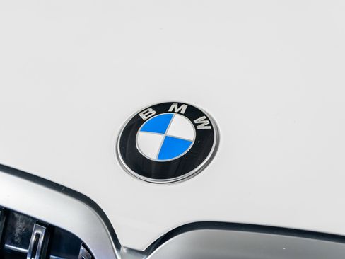 Used 2025 BMW X7 xDrive40i w/ M Sport Package image 22