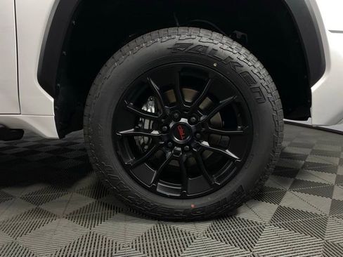 New 2025 Toyota Tundra SR5 image 9