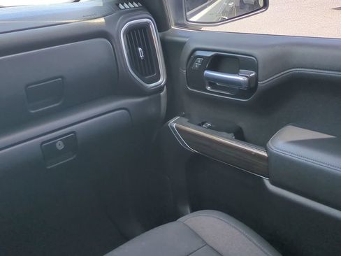 Used 2019 Chevrolet Silverado 1500 LT RWD image 19