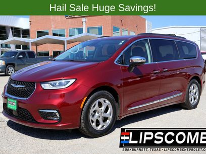 Used 2023 Chrysler Pacifica Limited