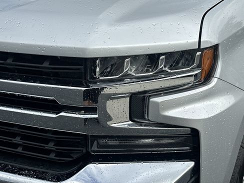 Used 2020 Chevrolet Silverado 1500 LT RWD image 11