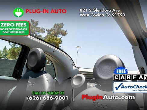 Used 2012 FIAT 500 Lounge w/ Luxury Leather Pkg FWD image 1