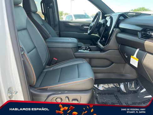 New 2026 GMC Yukon XL AT4 AWD/4WD image 20