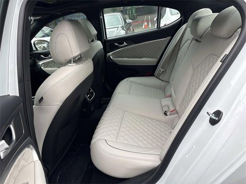 Used 2025 Genesis G70 3.3T Advanced w/ Sport Prestige Package image 25