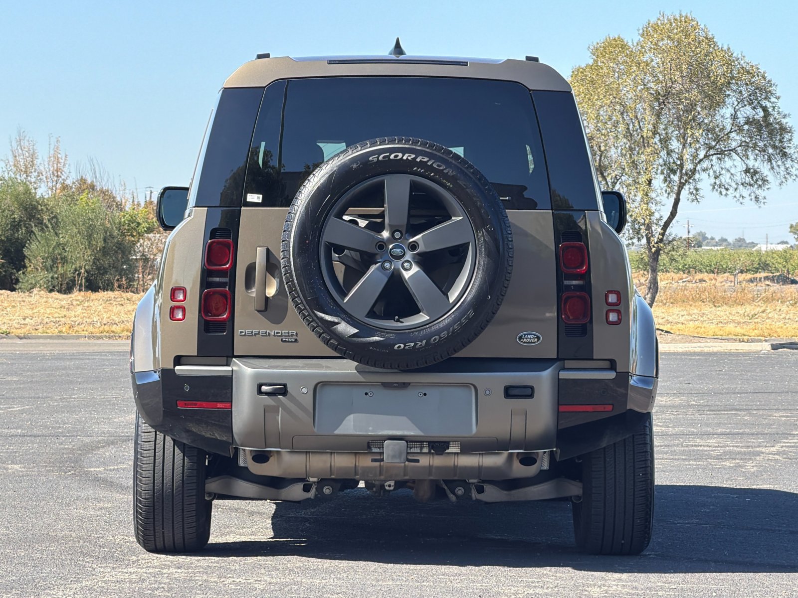 Used 2022 Land Rover Defender 110 X-Dynamic HSE AWD/4WD image 5