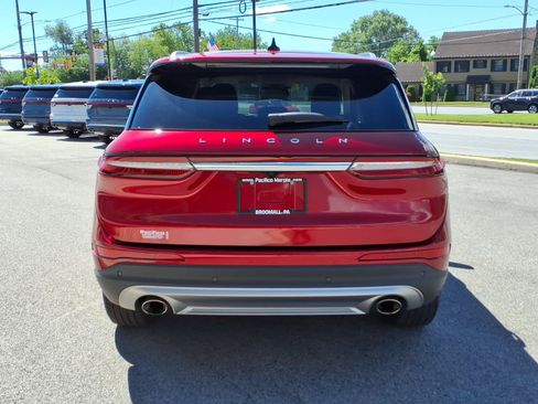 Certified 2022 Lincoln Corsair AWD w/ Equipment Group 101A image 4