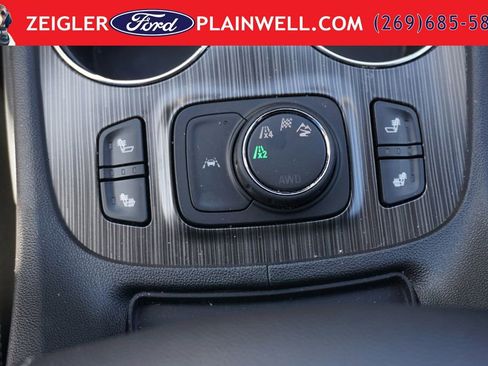 Used 2023 GMC Acadia SLT w/ LPO, Floor Liner Package AWD/4WD image 23