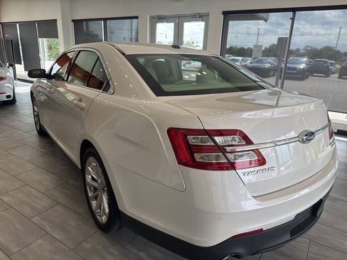 Used 2013 Ford Taurus Limited FWD image 13