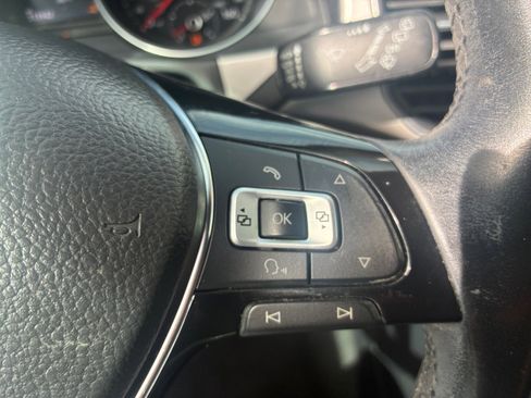 Used 2018 Volkswagen Atlas SE image 19