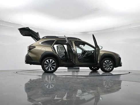 Used 2024 Subaru Outback Limited AWD/4WD image 54