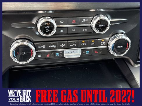 New 2026 Ford F250 Lariat w/ Black Appearance Package AWD/4WD image 23
