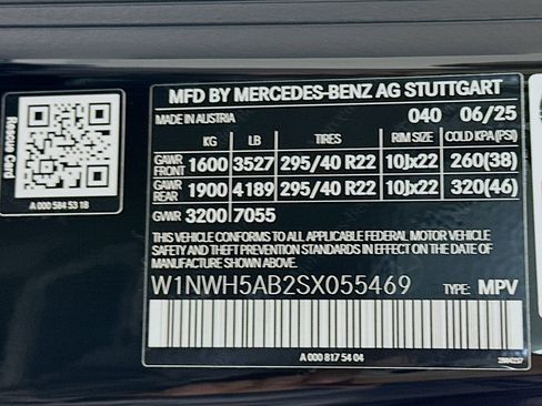 Used 2025 Mercedes-Benz G 63 AMG 4MATIC image 35
