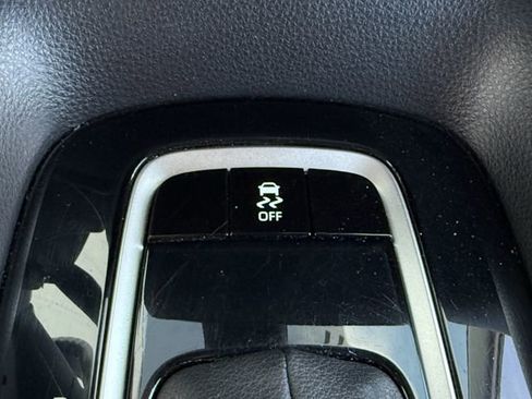 Used 2024 Toyota Corolla LE image 21