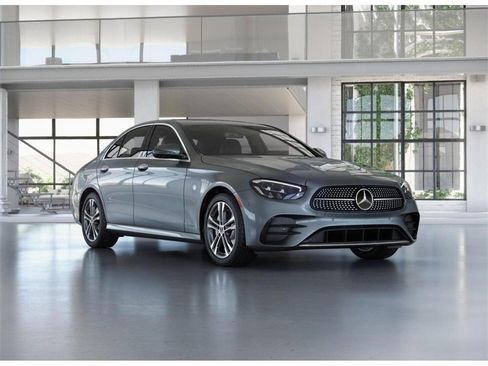 Used 2023 Mercedes-Benz E 350 4MATIC Sedan image 11
