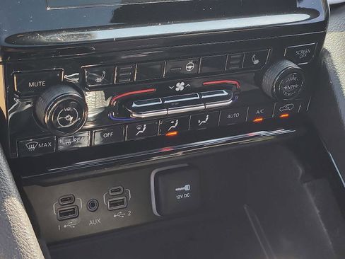 Used 2022 Jeep Grand Cherokee Altitude image 16