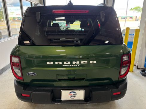 Used 2025 Ford Bronco Sport Outer Banks w/ Outer Banks Tech Package+ AWD/4WD image 6