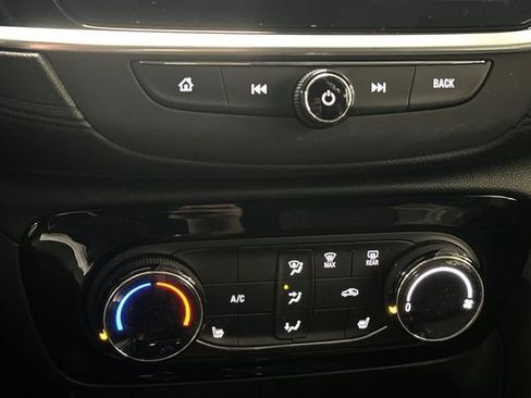 Used 2020 Buick Encore GX Preferred w/ Cold Weather Comfort Package image 22