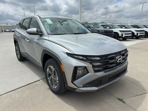 New 2026 Hyundai Tucson Blue SE AWD/4WD image 2