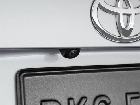 Used 2020 Toyota RAV4 LE FWD image 69