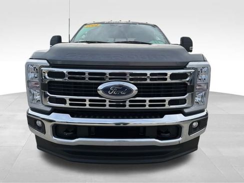 Used 2024 Ford F250 XLT image 4