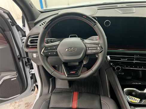 New 2026 Chevrolet Traverse RS w/ LPO, Floor Liner Package image 21