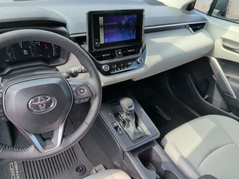 Certified 2026 Toyota Corolla Cross LE FWD image 20