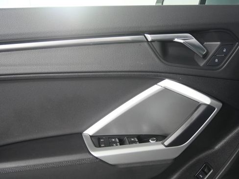 Used 2020 Audi Q3 2.0T Premium AWD/4WD image 8