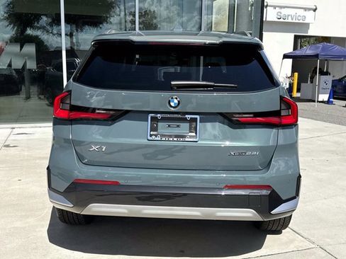Used 2025 BMW X1 xDrive28i AWD/4WD image 4