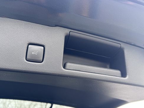 Used 2022 Ford Escape SEL image 41